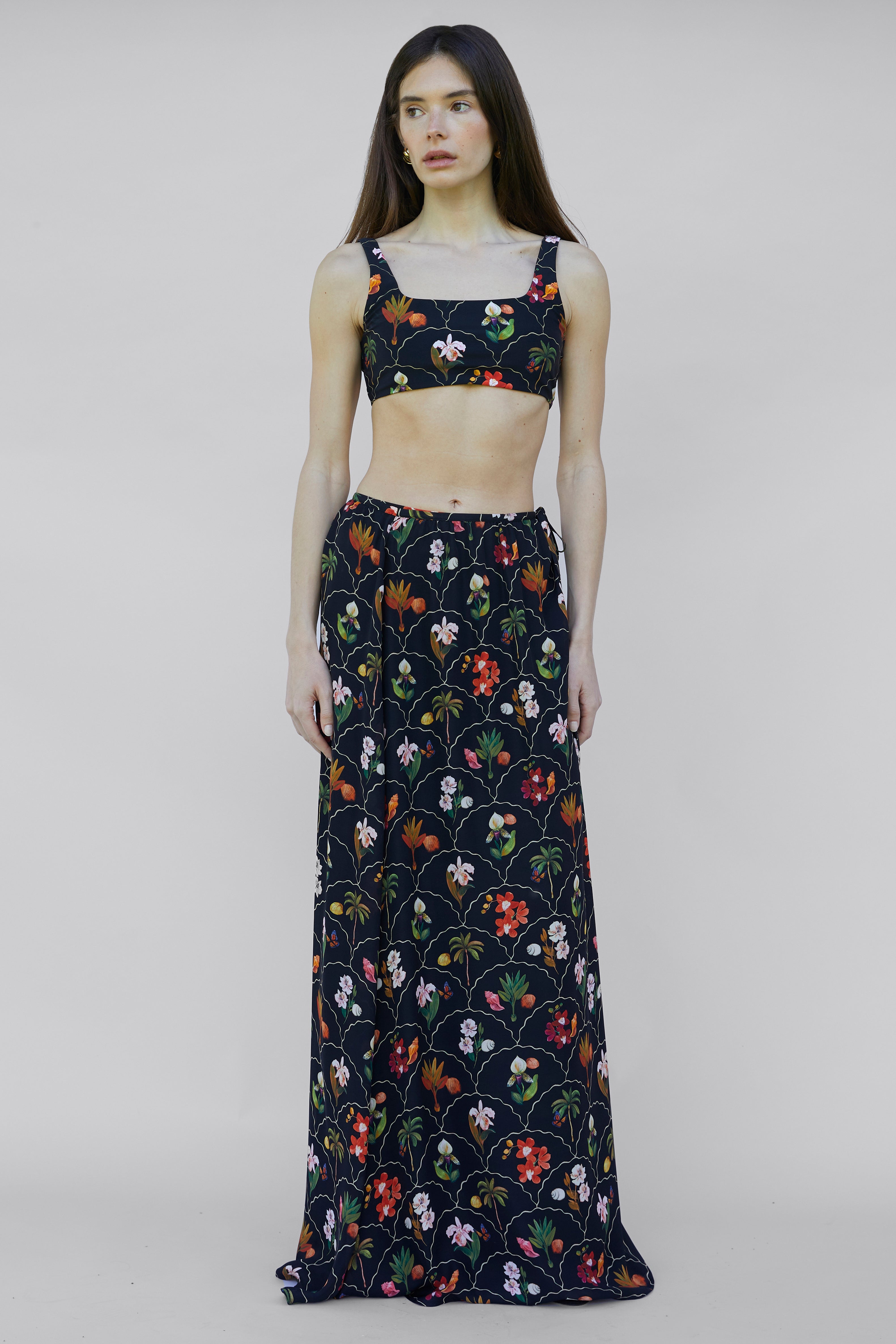 #colore_ Dark Botanica