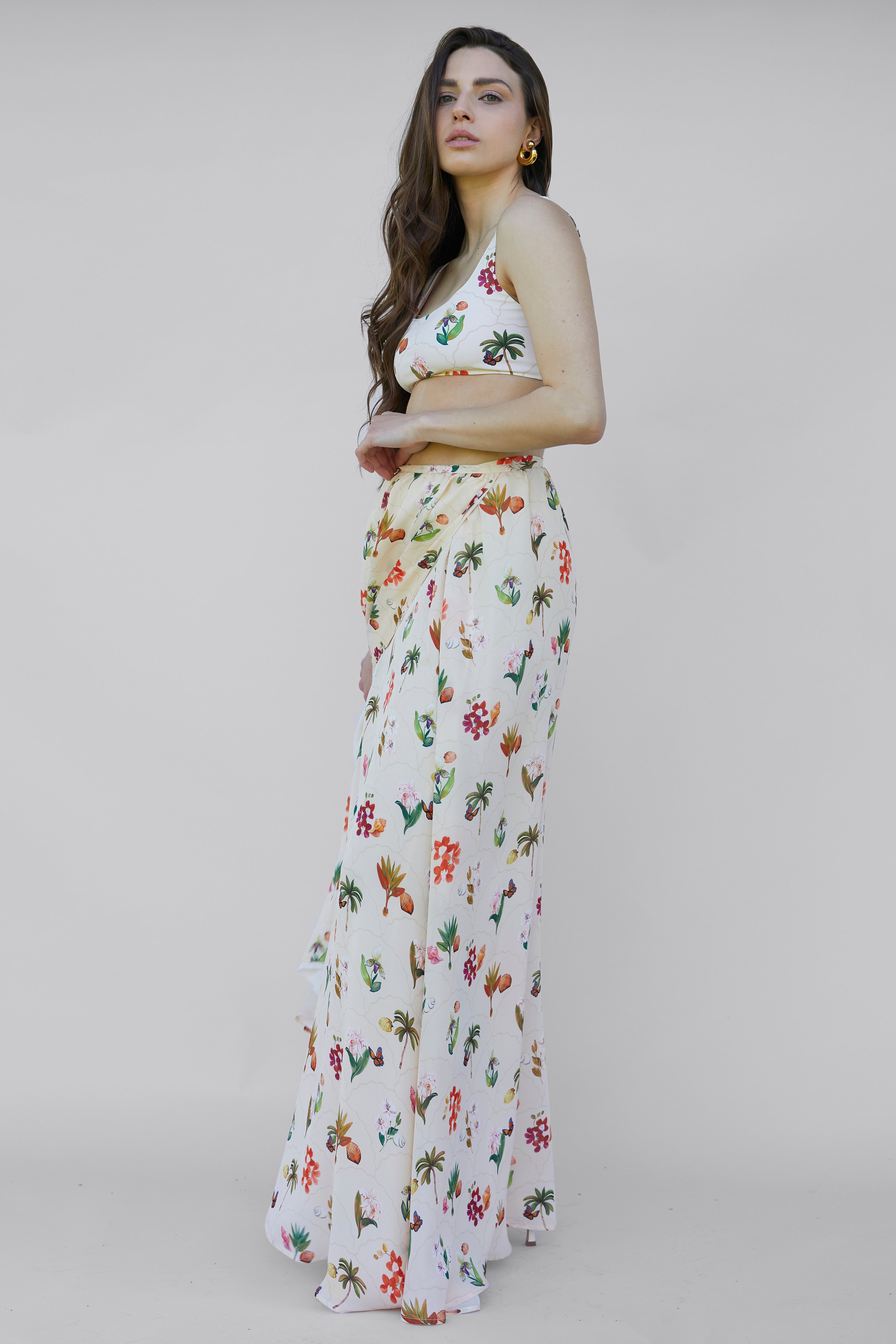 #colore_ Light Botanica