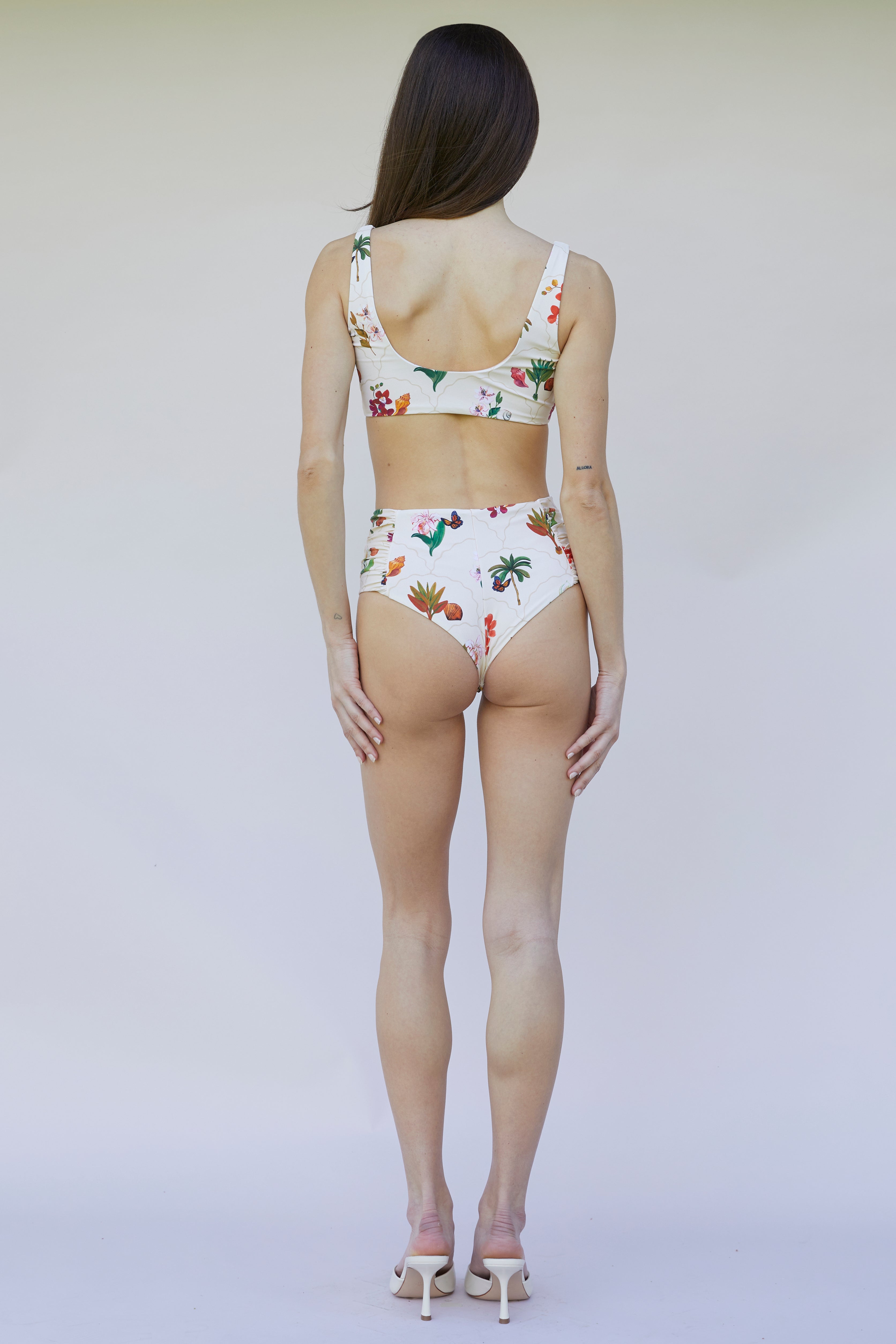 #colore_Light Botanica