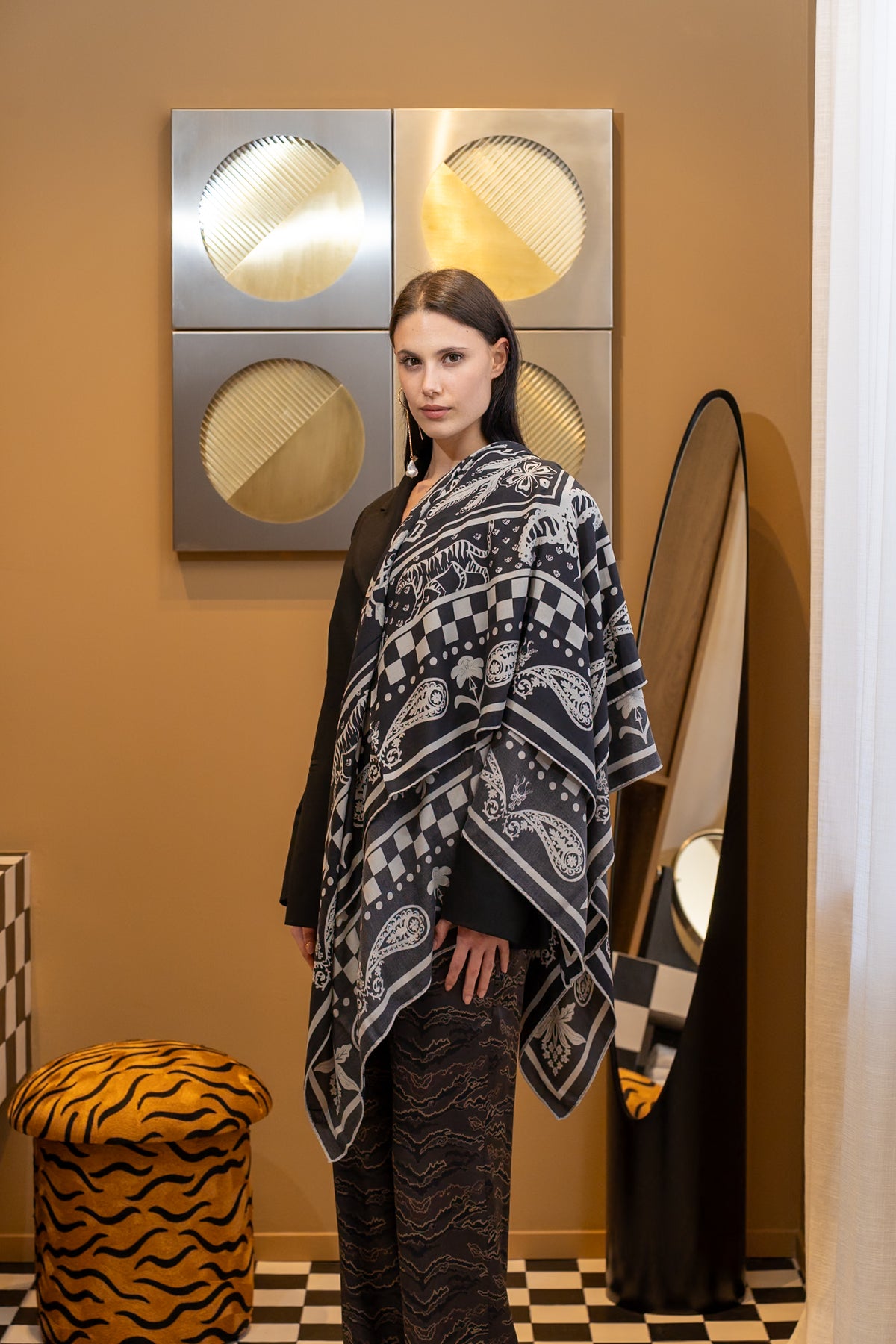 TIGER LILY SCARF - BLACK